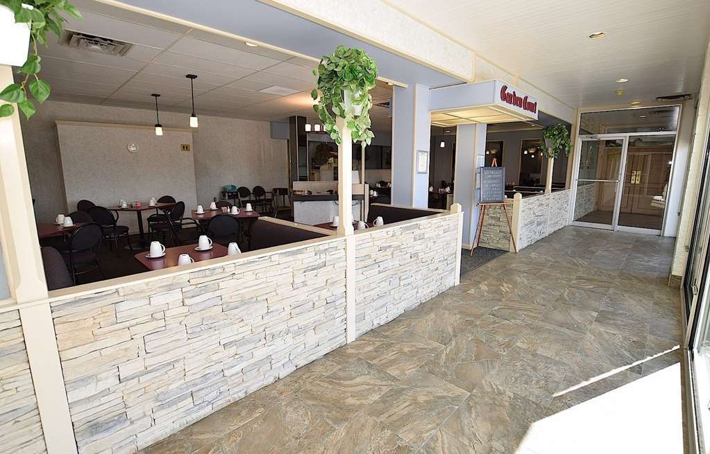 Lakeland Inn Hotel Cold Lake Restaurant photo