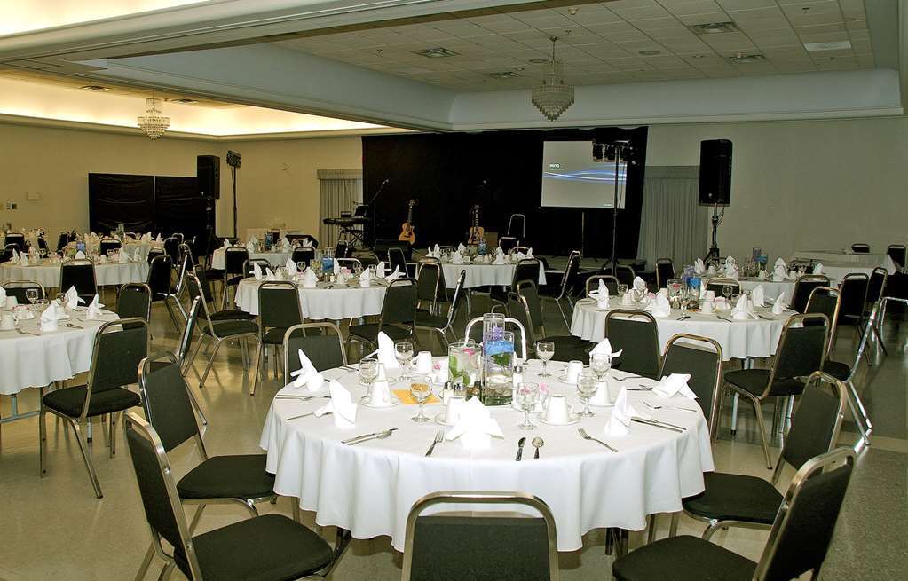 Lakeland Inn Hotel Cold Lake Facilities photo