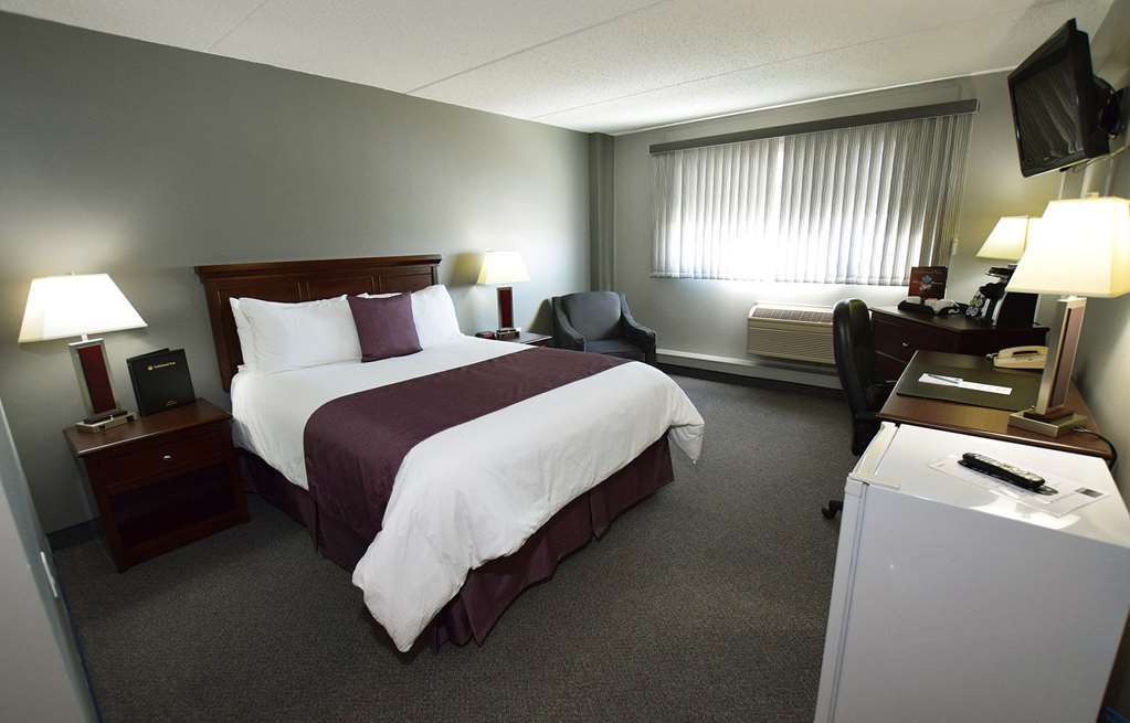 Lakeland Inn Hotel Cold Lake Room photo