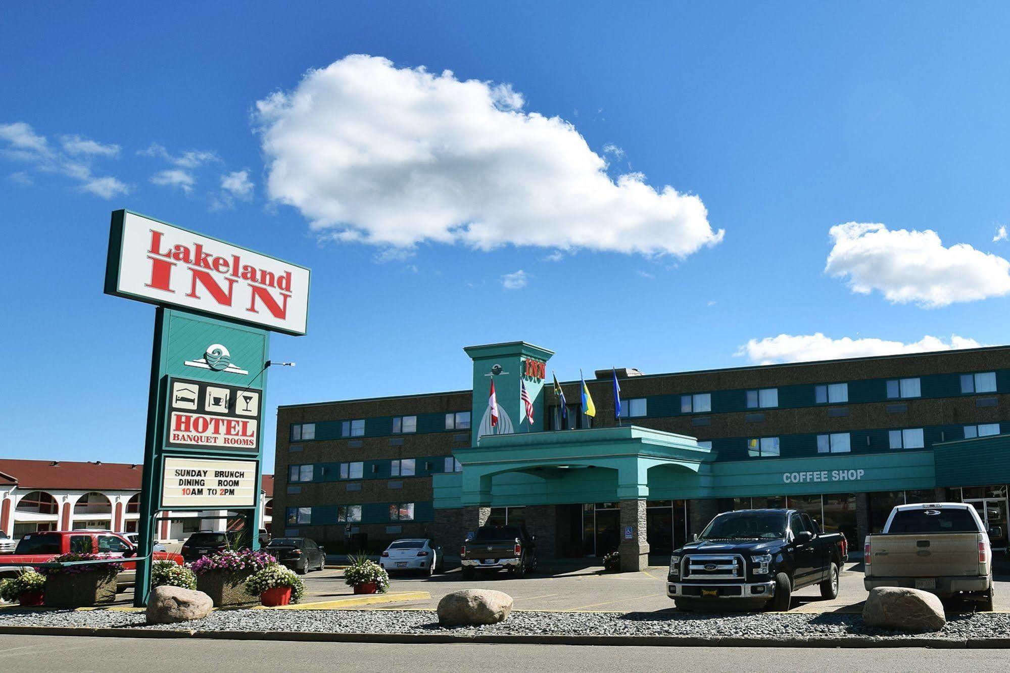 Lakeland Inn Hotel Cold Lake Exterior photo